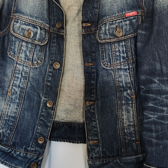 Great quality jean jacket - Picture 4 of 4
